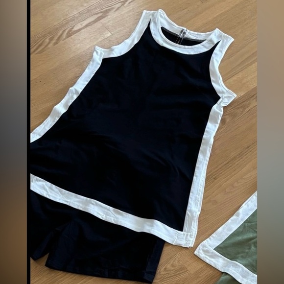 2pc NEW size Large - 2 pc set tunic/shorts w/pockets (black) - Picture 1 of 3